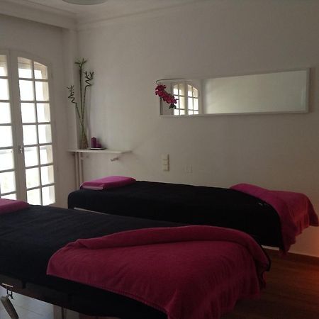 Hostellerie Les Frenes อาวีญง ภายนอก รูปภาพ
