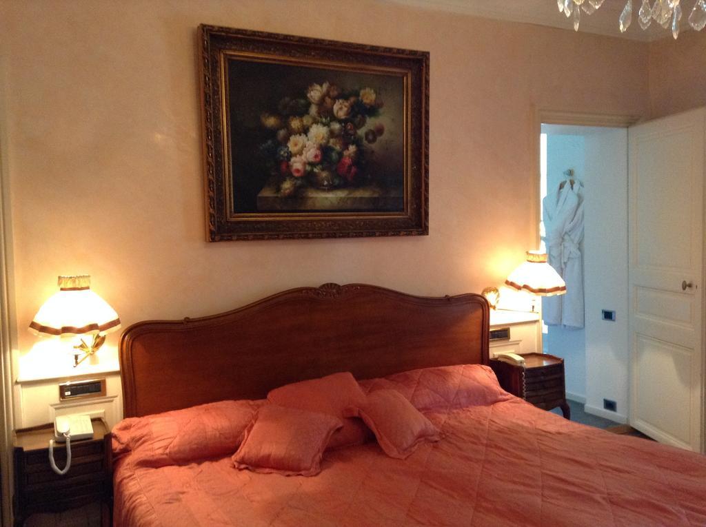 Hostellerie Les Frenes อาวีญง ภายนอก รูปภาพ