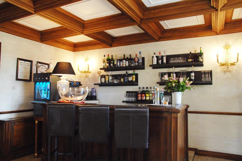 Hostellerie Les Frenes อาวีญง ภายนอก รูปภาพ