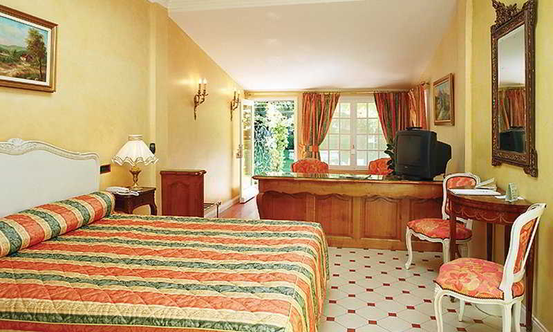 Hostellerie Les Frenes อาวีญง ห้อง รูปภาพ